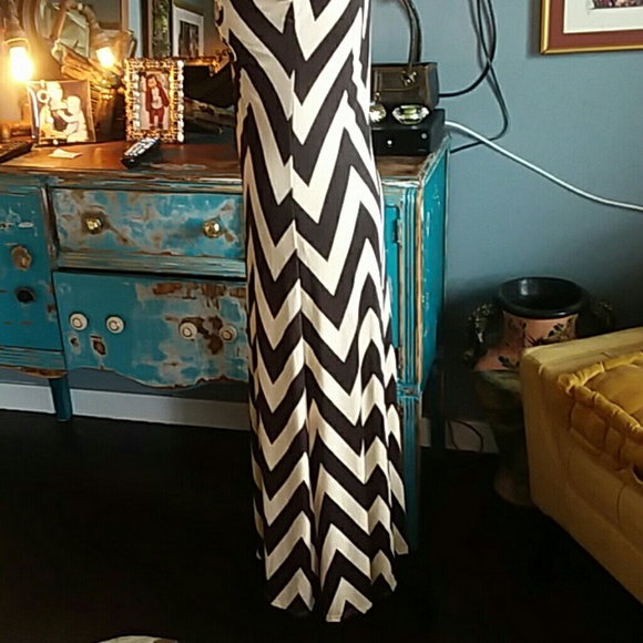 DRESS - Picture 4 of 4